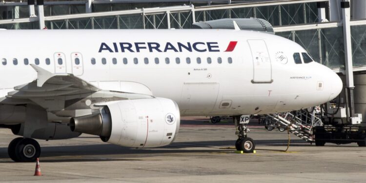 Justiça francesa condena Airbus e Air France por acidente de 2009