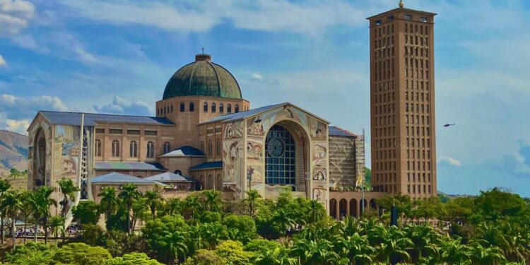 Confira a programação de missas para o Corpus Christi no Santuário de Aparecida e na Canção Nova