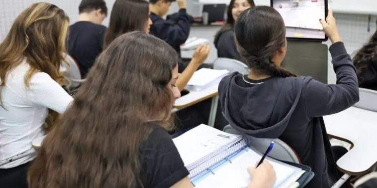 MEC prorroga inscrições do Enem 2026 e candidatos ganham mais uma semana para se cadastrar